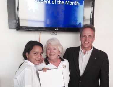  Rotary Club of Playa Coronado - Student of the Month