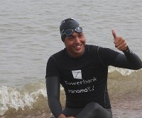 Cesar Barria Completes his Swim to Taboga Island