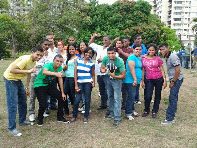 dream_charity_supports panama youth learning English